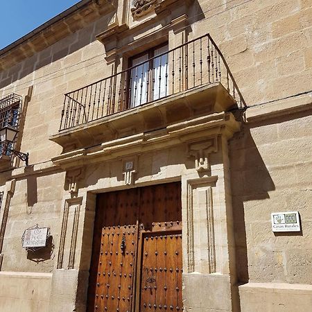 Huete Casa Palacio Conde De Garcinarro מראה חיצוני תמונה