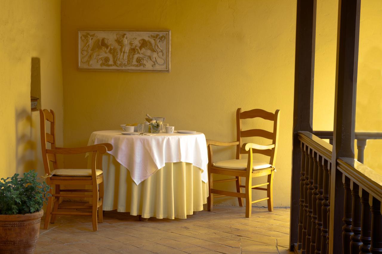 Huete Casa Palacio Conde De Garcinarro מראה חיצוני תמונה