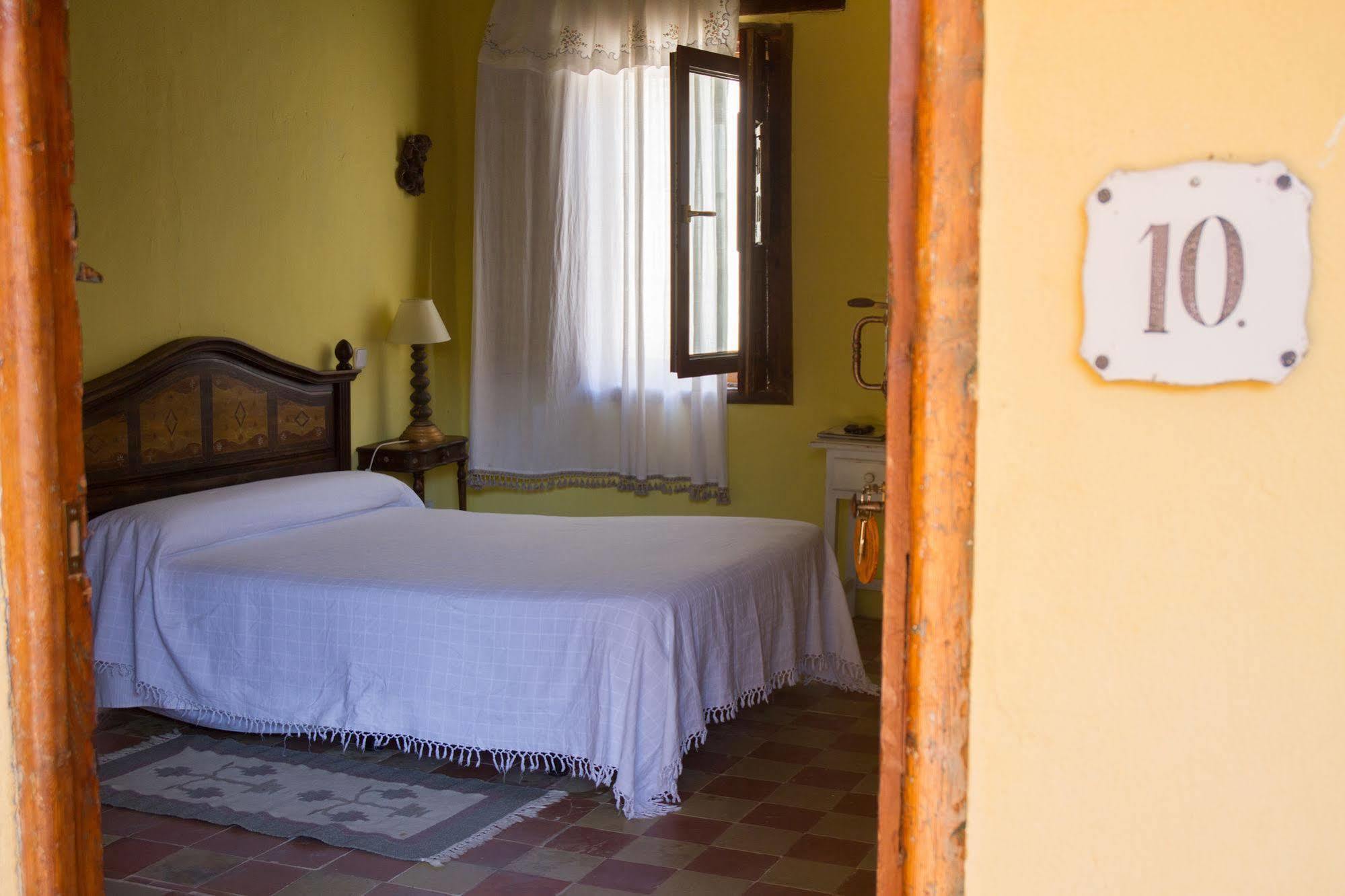 Huete Casa Palacio Conde De Garcinarro מראה חיצוני תמונה