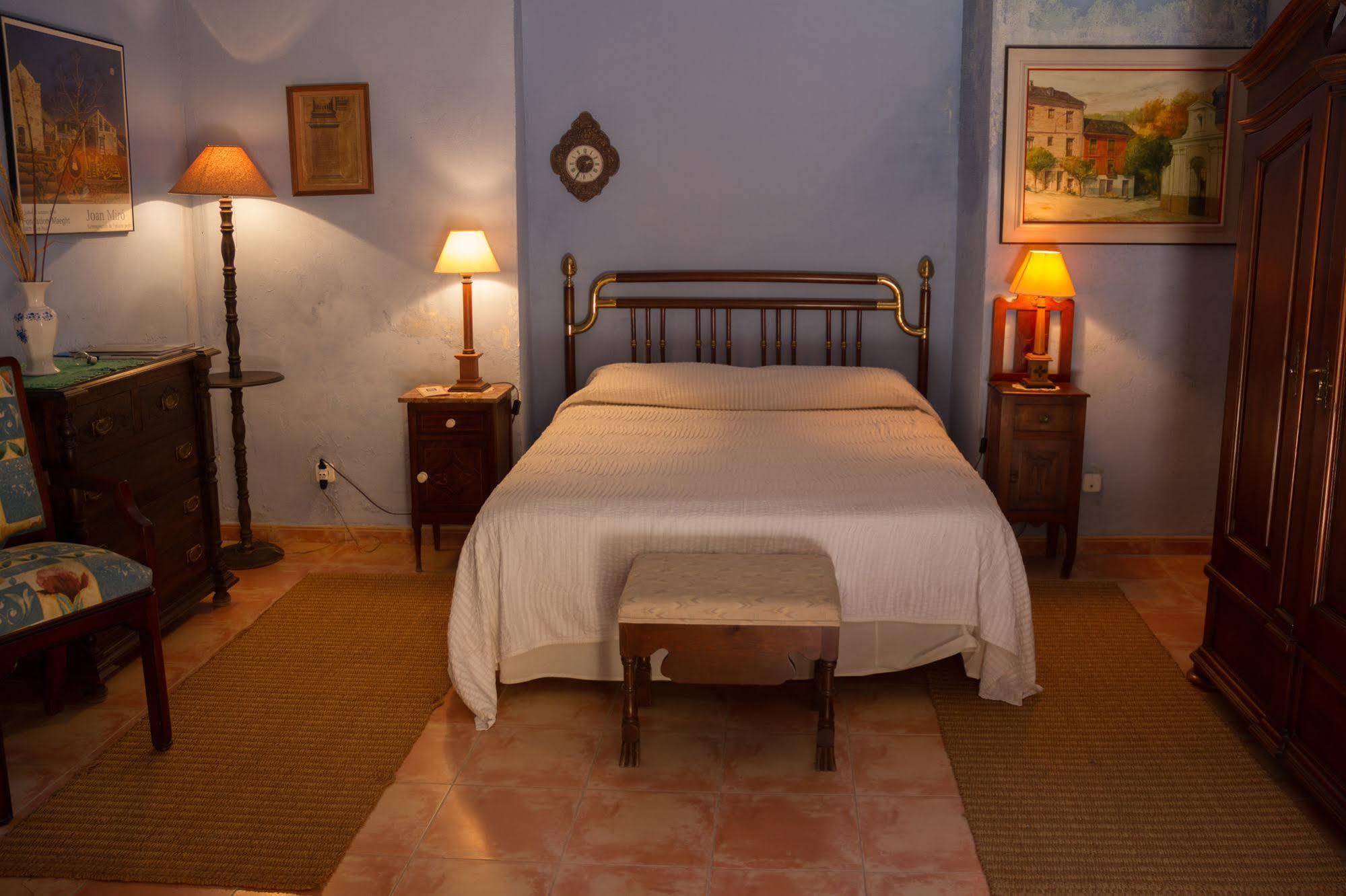 Huete Casa Palacio Conde De Garcinarro מראה חיצוני תמונה